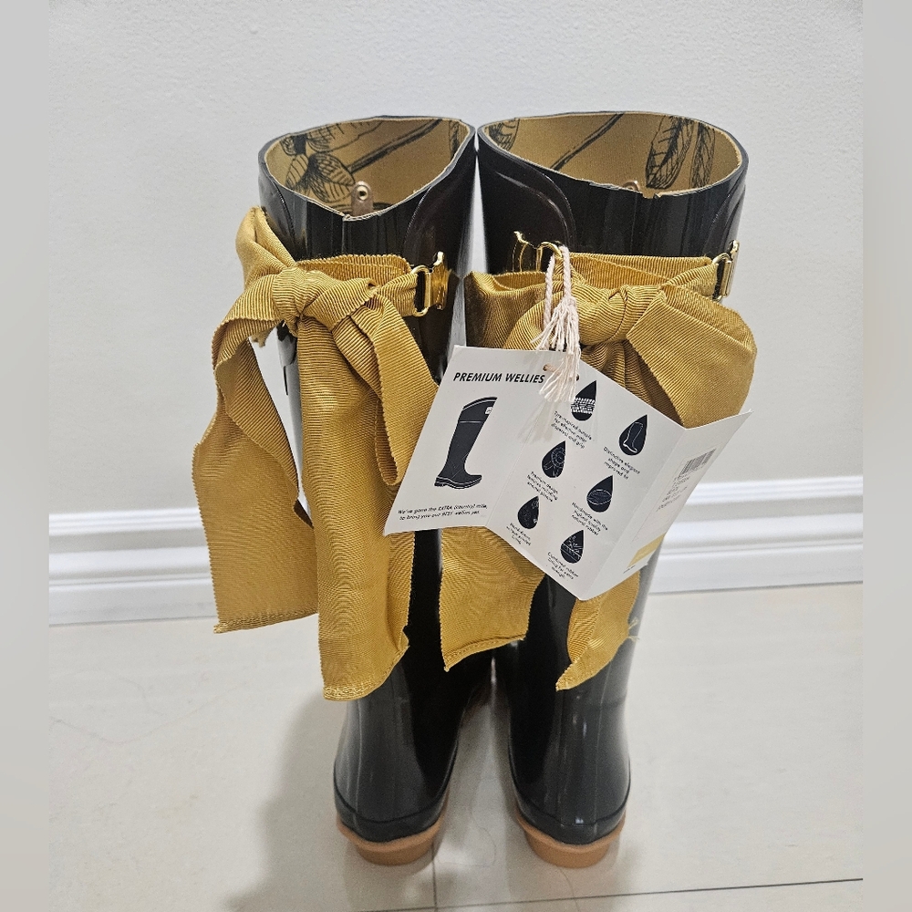 Joules Black Rain Boots - Picture 2 of 8